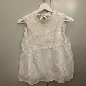 Blus - Gullig blus/topp från Zara i M. Inga defekter. 
