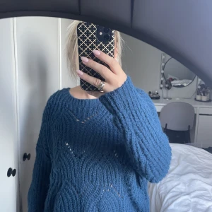 stickad tröja  - säljer min stickade tröja!