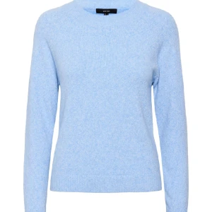 Stickad tröja  - En superfin ljusblå tröja från Vero Moda som just nu är slutsåld i xs💕