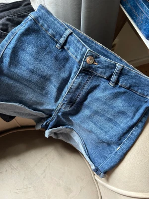 Jeansshorts - Paketpris 150kr