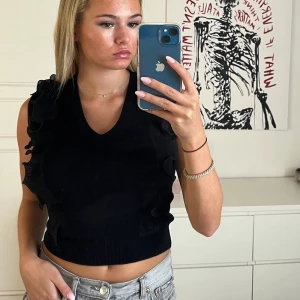 Volang tröja - Stickad volang tröja köpte i Alicante för 1300❤️endast använd 1 gång