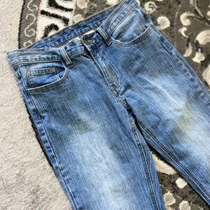 Brandy flate low waist jeans - Fina jeans från brandy som inte används 🩷 Köptes för 400kr+ 