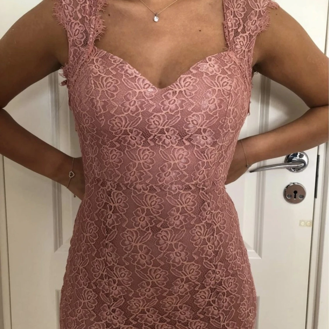 billig festklänning  - 90