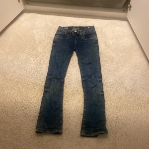 Ltb jeans  - Säljer mina ltb jeans för dom börjar bli för korta, köpta föra året. Bra skick💕