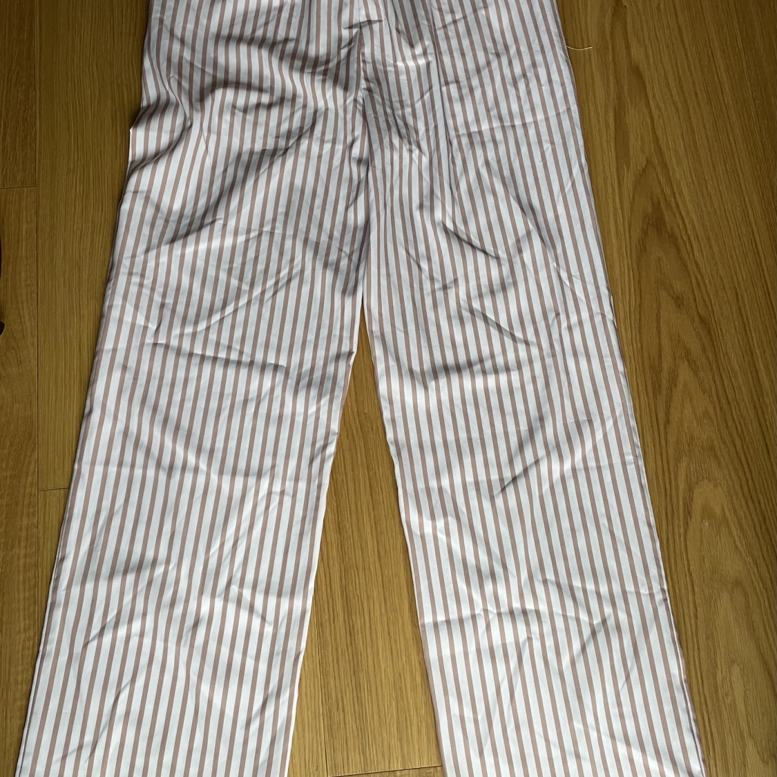 Byxa oanvänd NA-KD - 91