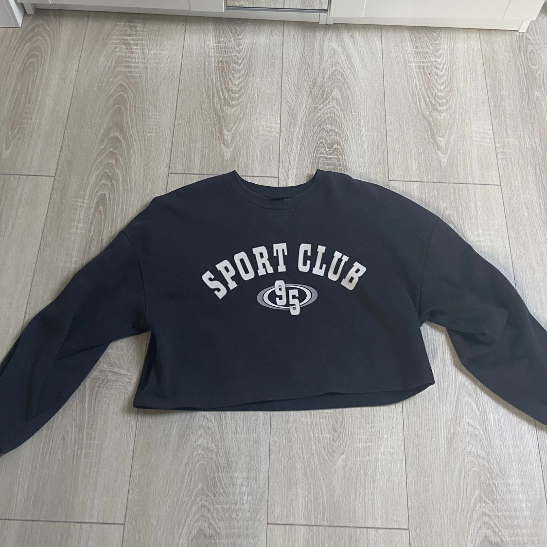 Croppad sweatshirt