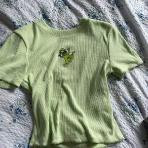 Supergulliga grön rug rats t shirt från bershka, storlek S. I superfint skick!