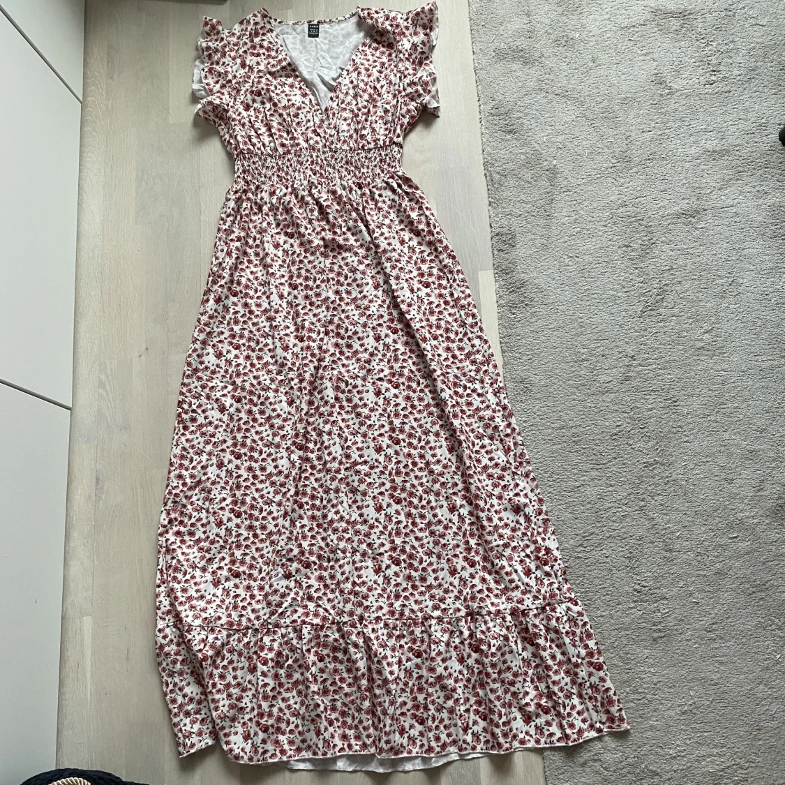 Blommig klänning - 91