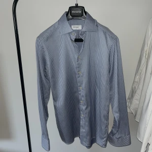 Eton skjorta  - Eton skjorta kostym  Storlek M Nyskick
