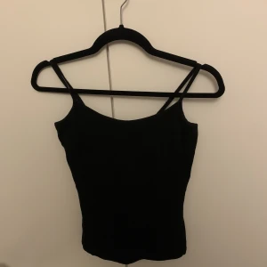 Svart linne - Svart linne