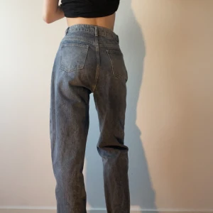 Jeans  - Jeans i väldigt bra skick. Kan hämtas i Kista.