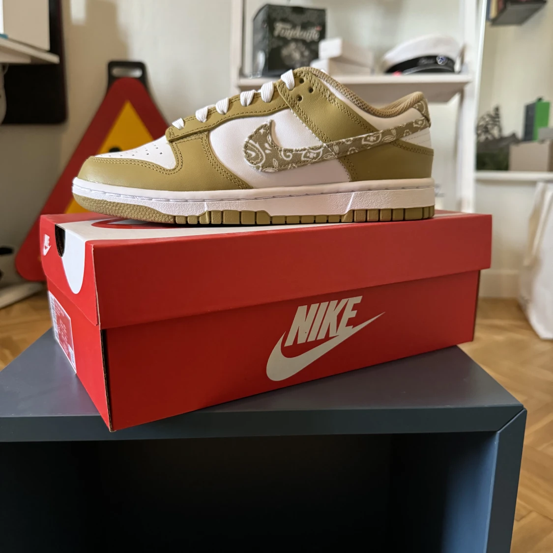 Nike Dunk Low Ess Paisley Yellow Womens