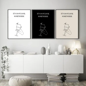 Posters - ITS 10 O’CLOCK SOMEWHERE - Finns i beige, svart & vit 🤎 Se prislista för mått & priser