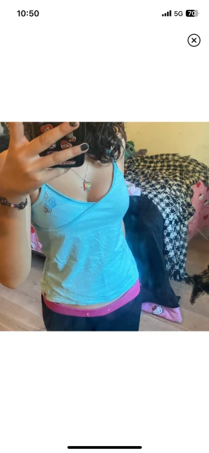 Baby blått linne - Jätte gulligt babyblått linne , jätte bra skick