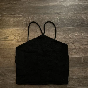 Svart linne - Använd några gånger men den är i bra skick