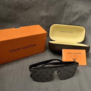 Feta Louis Vuitton Solglasögon som är nyskick, fler bilder går att lösa. Pris kan diskuteras vid snabb affär. Hör av er ifall ni är intresserade!