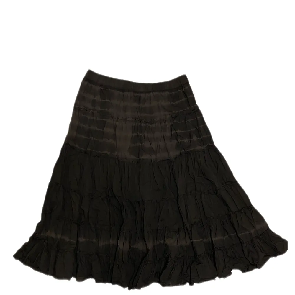 Mörkbrun tie dye maxi kjol i 100% bomull, bra material, Mörkbrun, nästan svart. Storlek 38. Märke: IMAGE . Kjolar.