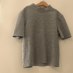 Tröja - Super fin tröja från zara bra skick 😇🥰