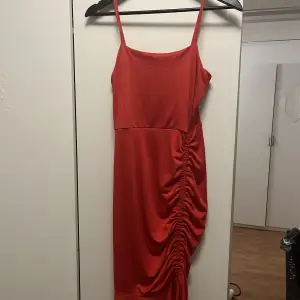 Sexig röd klänning