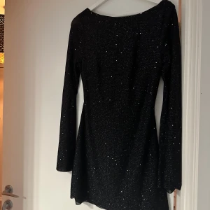 Parthea Klänning - Endast använd 1 gång🤍🤍