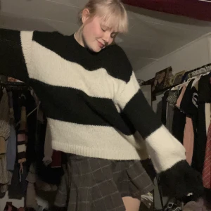 Stickad tröja - Varm och gosig, köpt på ginatricot