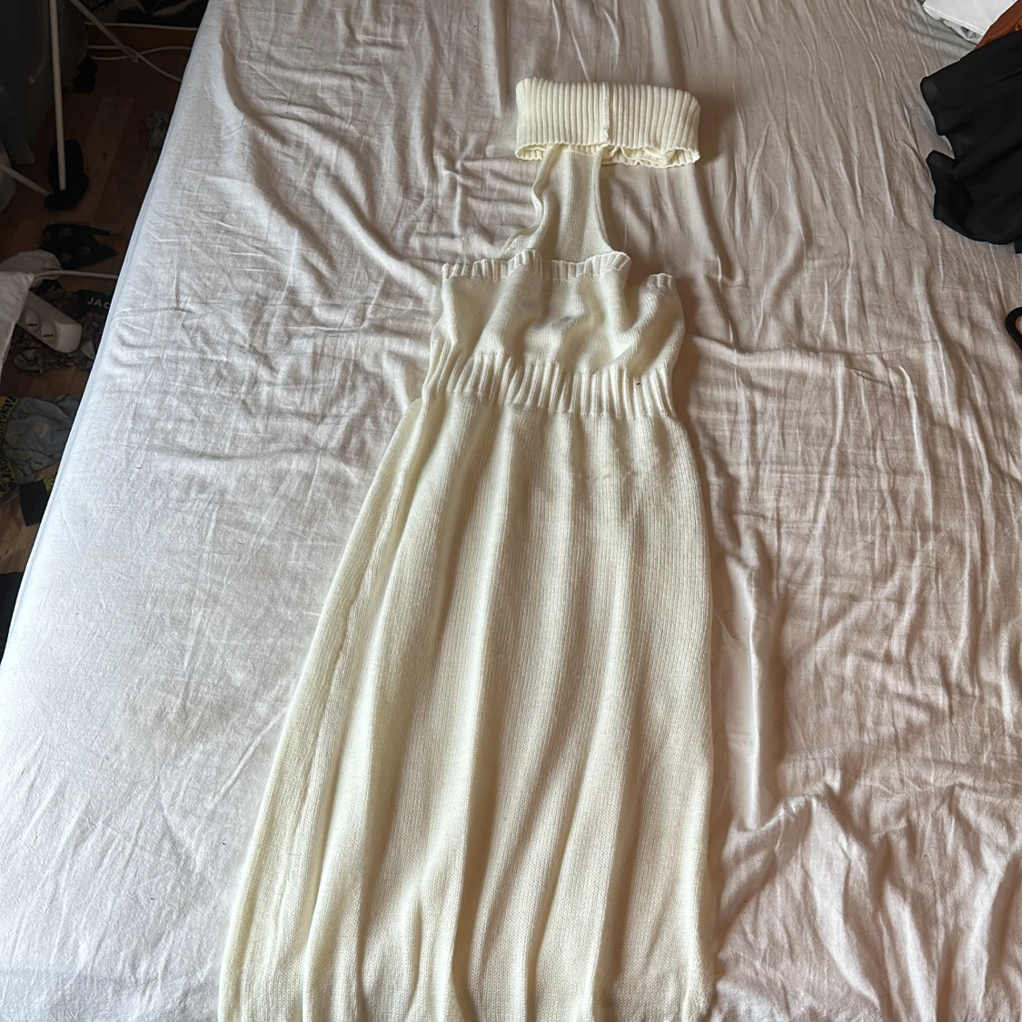 vit klänning med krage