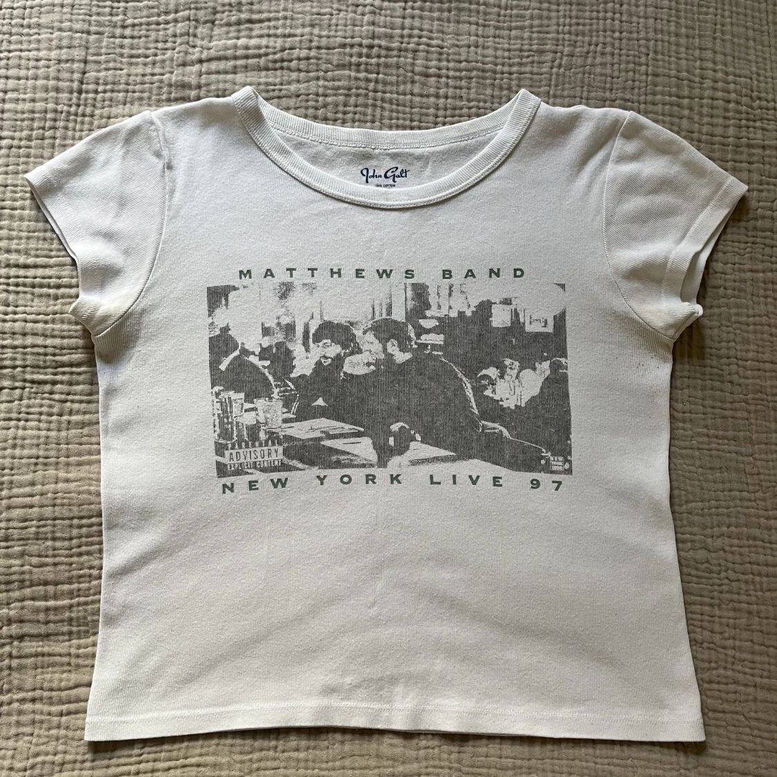 Brandy melville graphic tee - 90