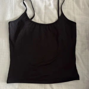 Svart croppat linne - Polyester 