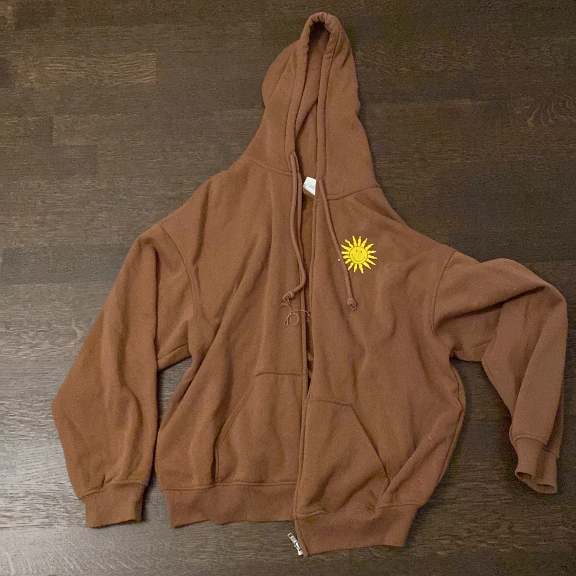 Brun zip-up hoodie
