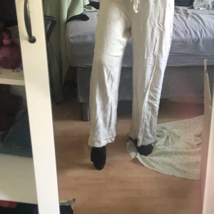 Linnebyxor - Linnebyxor från shein i gott skick!💕