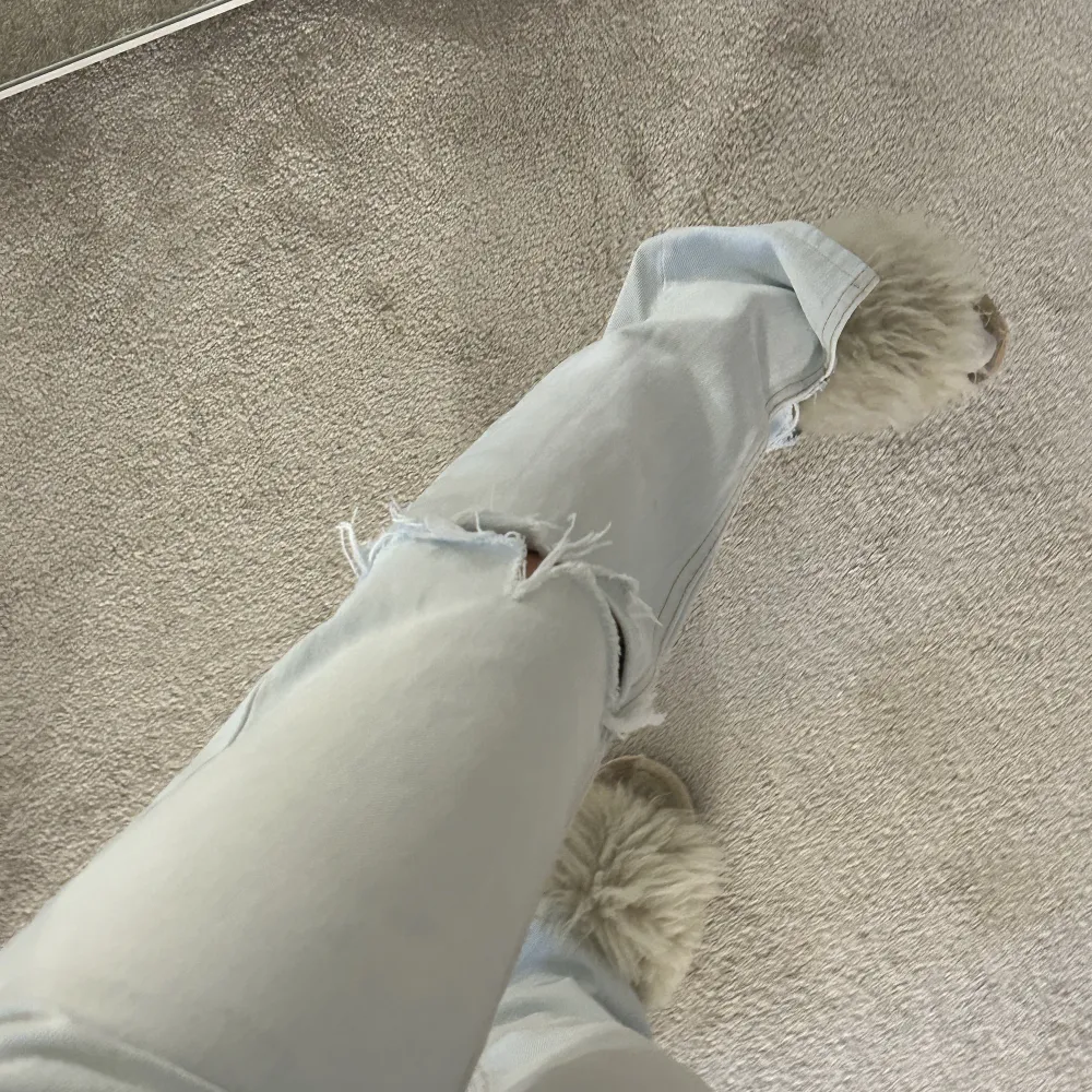 Trendiga lågmidjade jeans från zara🩷. Jeans & Byxor.