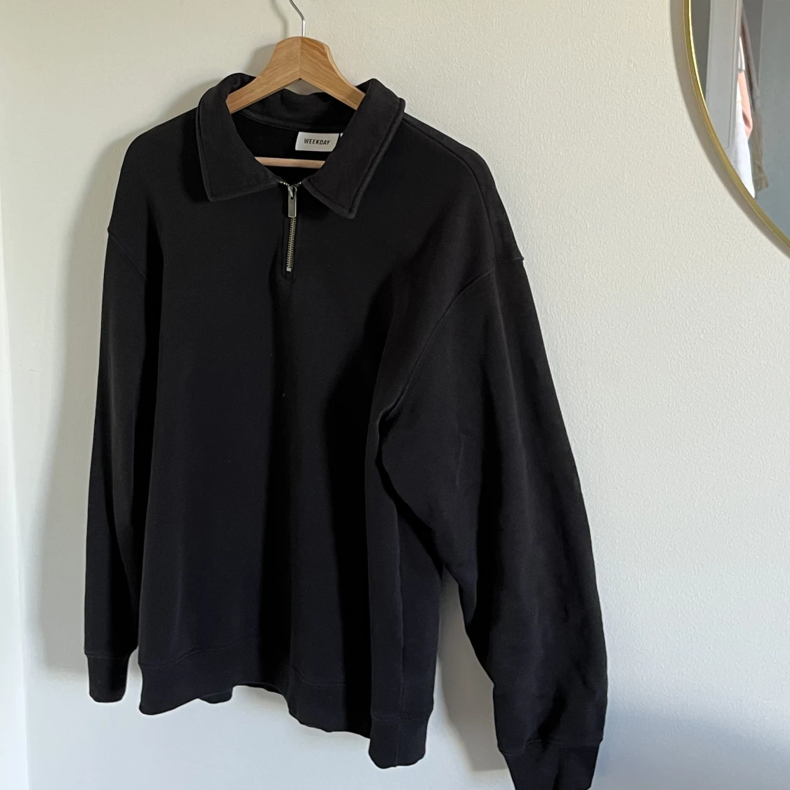 Weekday zip sweatshirt