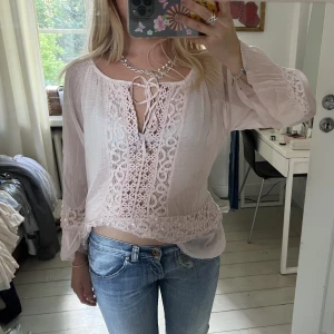 Volangblus - Volangblus med paljetter och prislapp kvar💓💓 Isabel Marant liknande