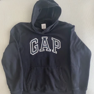 Gap Hoodie - Good condition. Relatively thick material. Slightly baggy. 