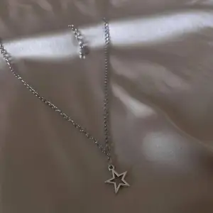 ☆Handgjord One Star Necklace i rostfritt stål☆ {frakt 15kr}