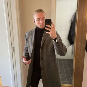 Kappa från BLÄCK - Snygg kappa från blåck, andvänd ett fåtal gånger 