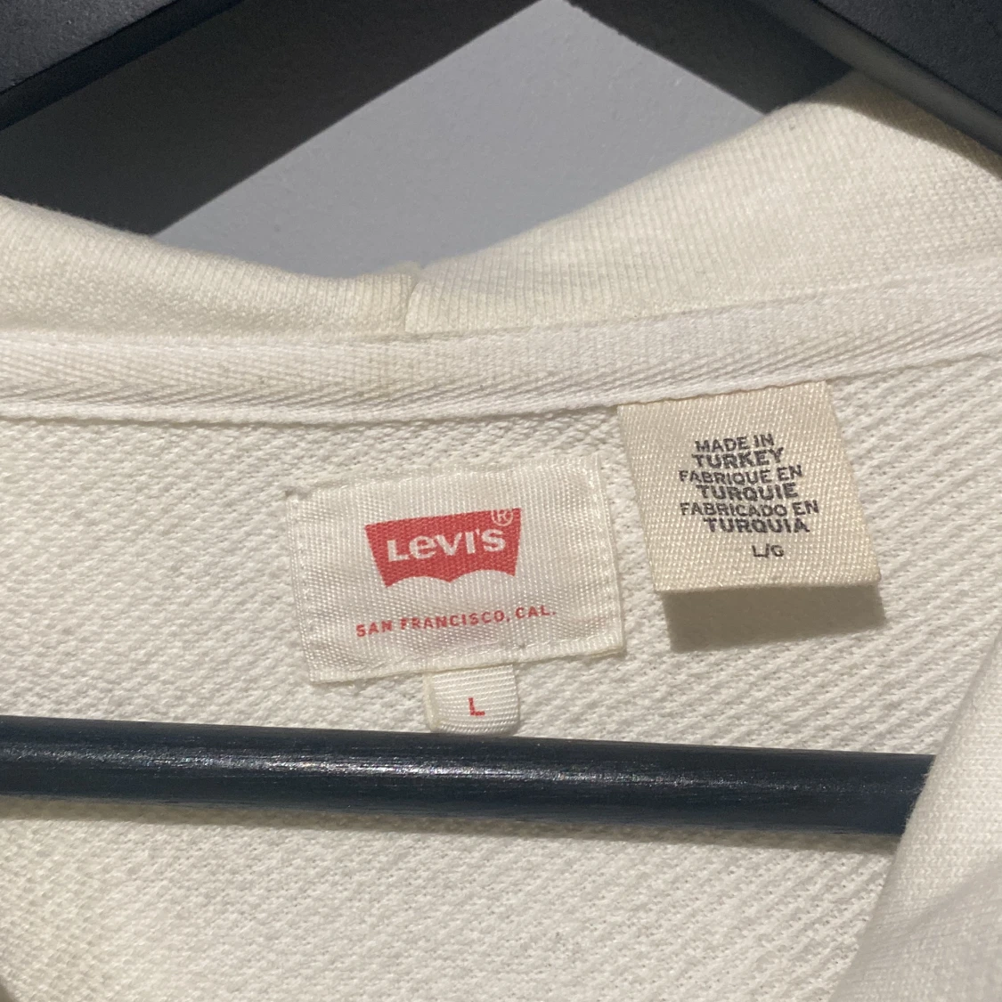 Levi’s Hoodie - 90