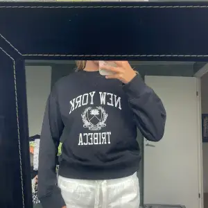 Sweatshirt 🫶🏻 storlek xs 🫶🏻 hm 