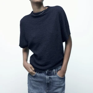 zara topp - topp från zara, använd fåtal gånger 💓