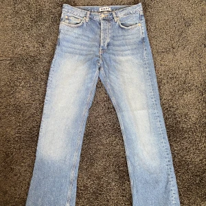 Hope Rush Denim - Säljer ett par skit snygga Hope Rush Denim i den slutsålda färgen smid Vintage. Knappt använda och i mycket bra skick.