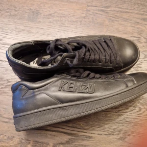 Kenzo skor - Kenzo skor i strl 42 