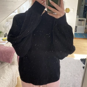 nakd tröja - skriv t mig om du har frågor elr fler bilder🩵