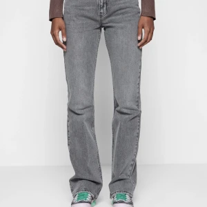 Jeans  - super snygga jeans från Gina Tricot i st 36 💗