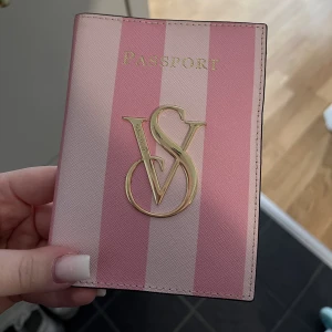 victoria secret - Jätte fin o kannpt använd   Köpt för 500 i butik 