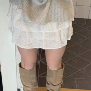 En fin kjol till sommaren! Nyskick💞Köpte på plick men den var lite för kort på mig
