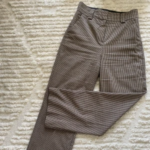 Byxor  - Byxor, använda ca 10 gånger