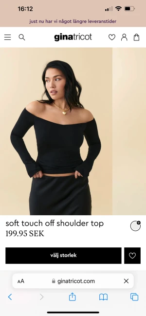 Gina topp - Off shoulder topp från Gina använd en gång