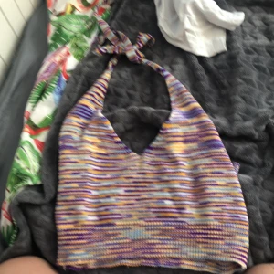 En sommar tröja  - Denna sommar tröja är skön och fin