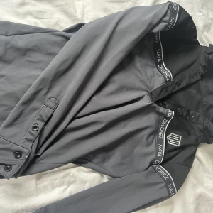 Ridtröja  - Mayadelorez ridtröja 