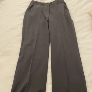Madlady kostym byxor - Säljer dessa populära kostym byxor pga att dom ej passar längre. Strl 38